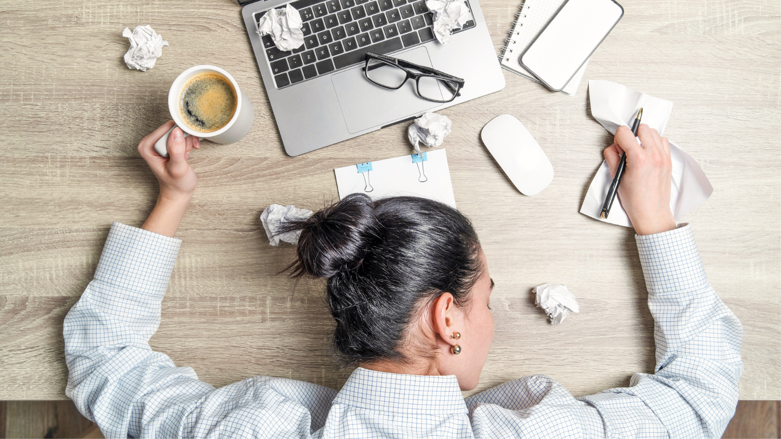 Power durch Powernaps: Wie effektiv sind kurze Nickerchen?